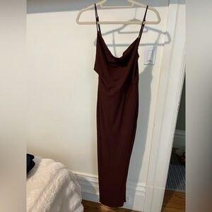 Petal & Pup fitted cowl neck midi dress! Size 6 - good condition